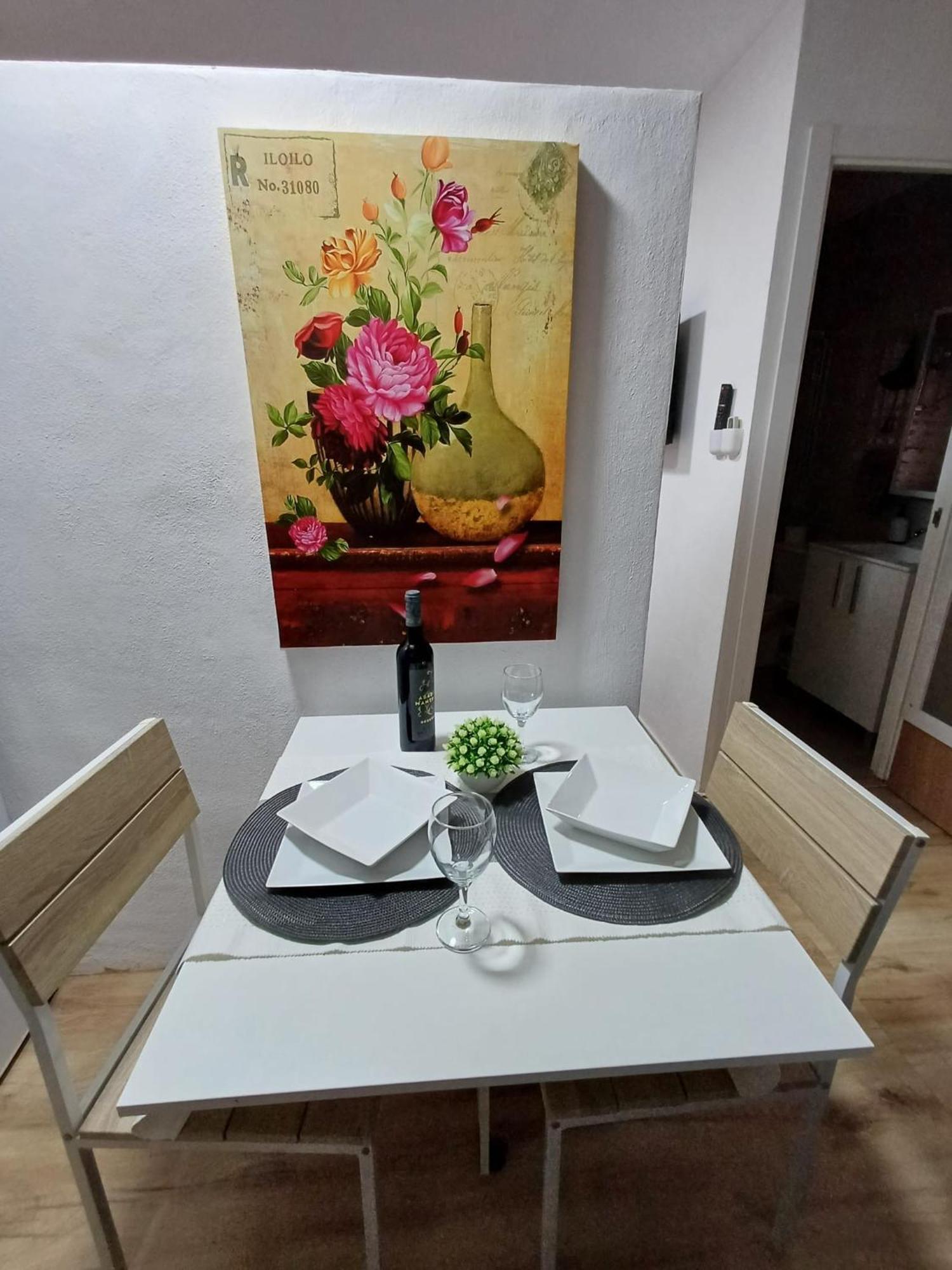 Alicante Postiguet Studios Екстер'єр фото