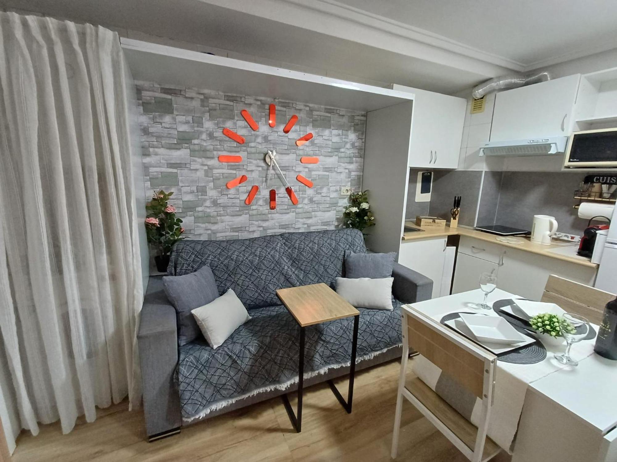Alicante Postiguet Studios Екстер'єр фото