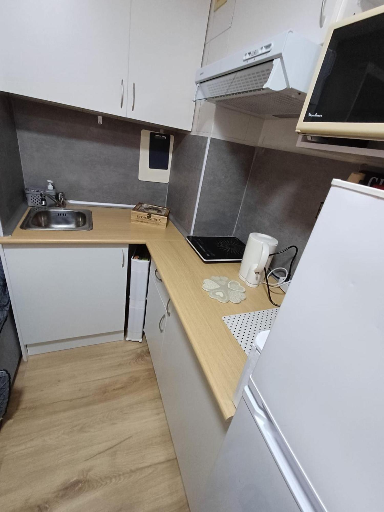Alicante Postiguet Studios Екстер'єр фото
