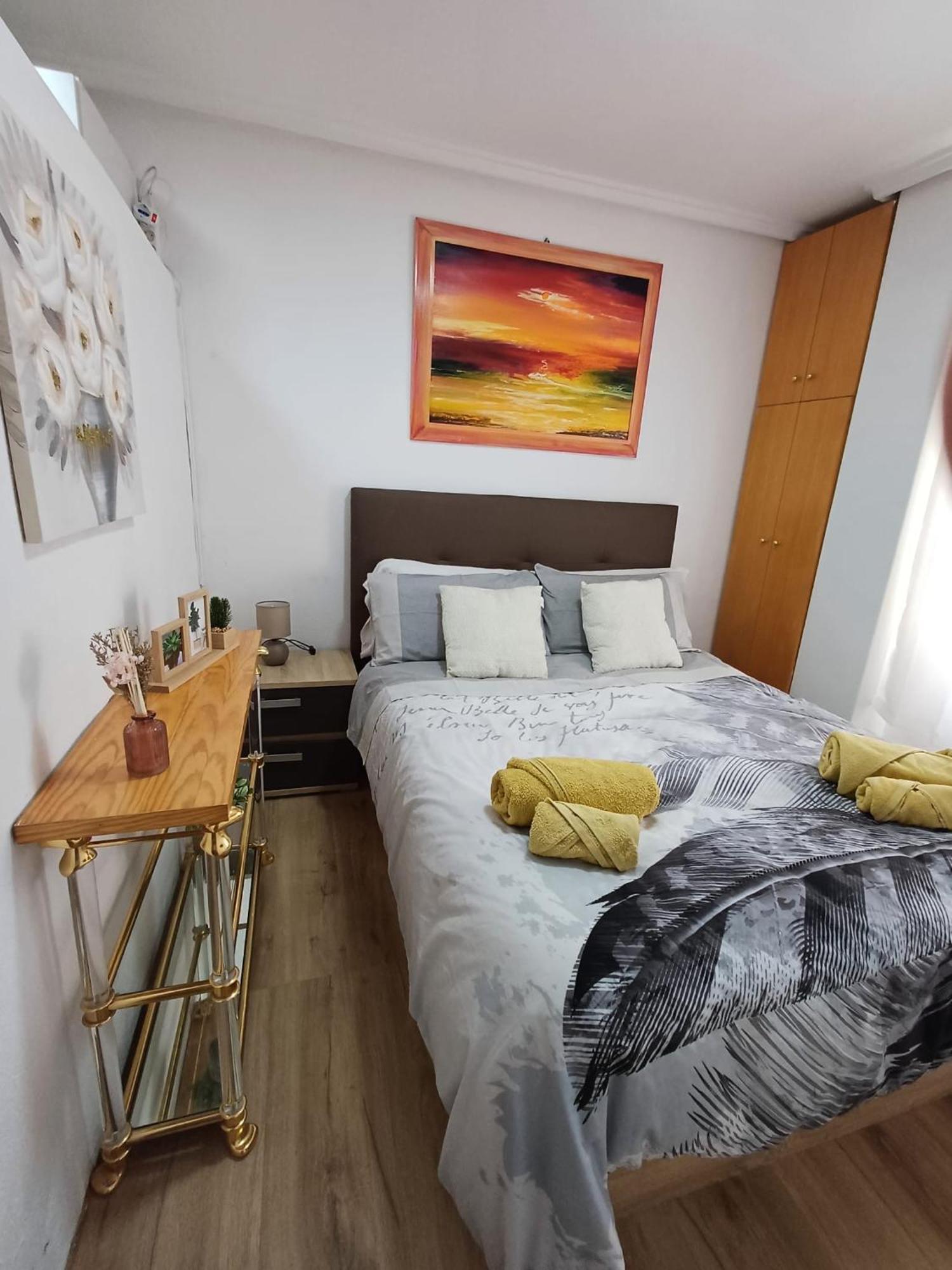 Alicante Postiguet Studios Екстер'єр фото