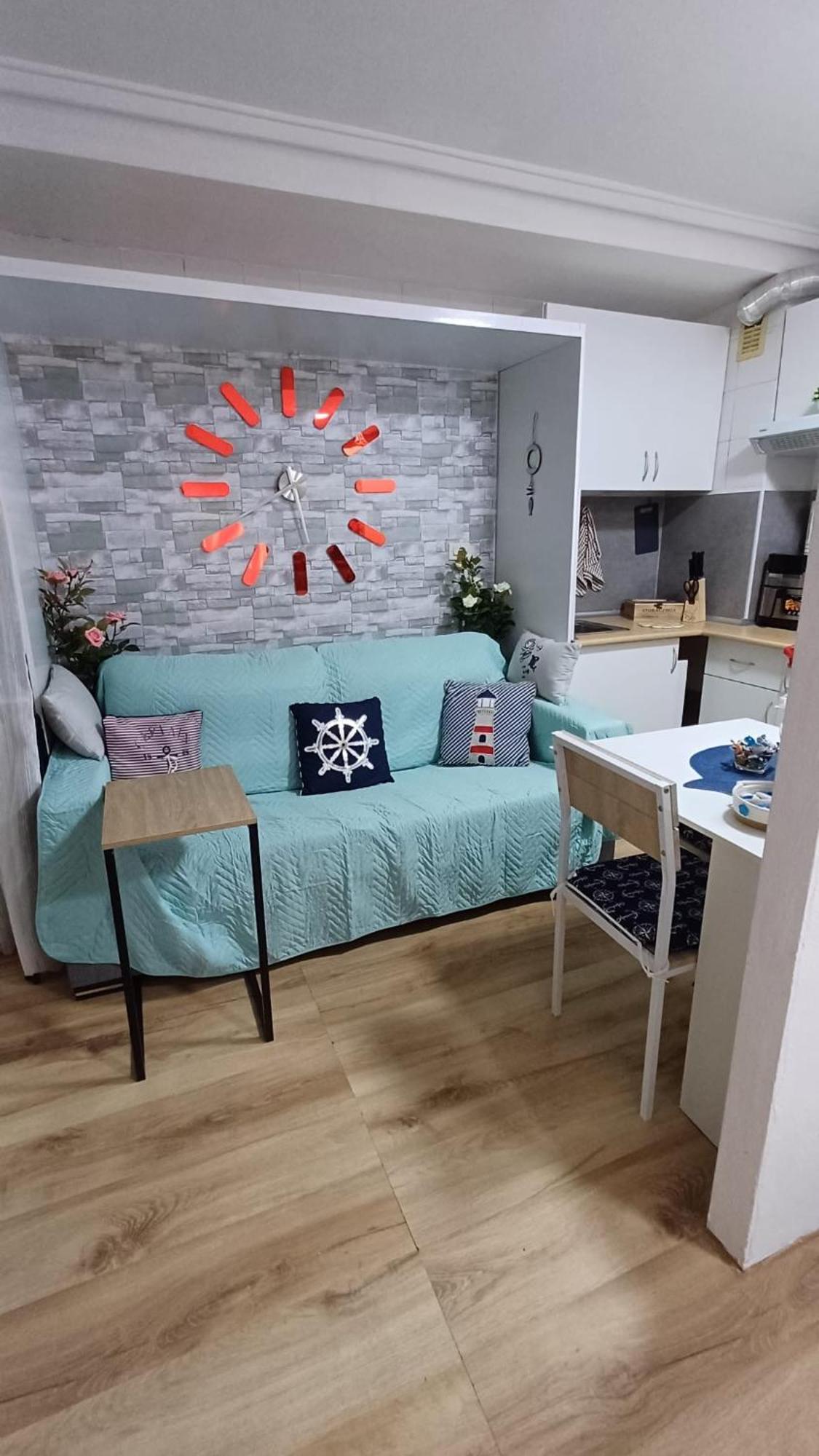 Alicante Postiguet Studios Екстер'єр фото