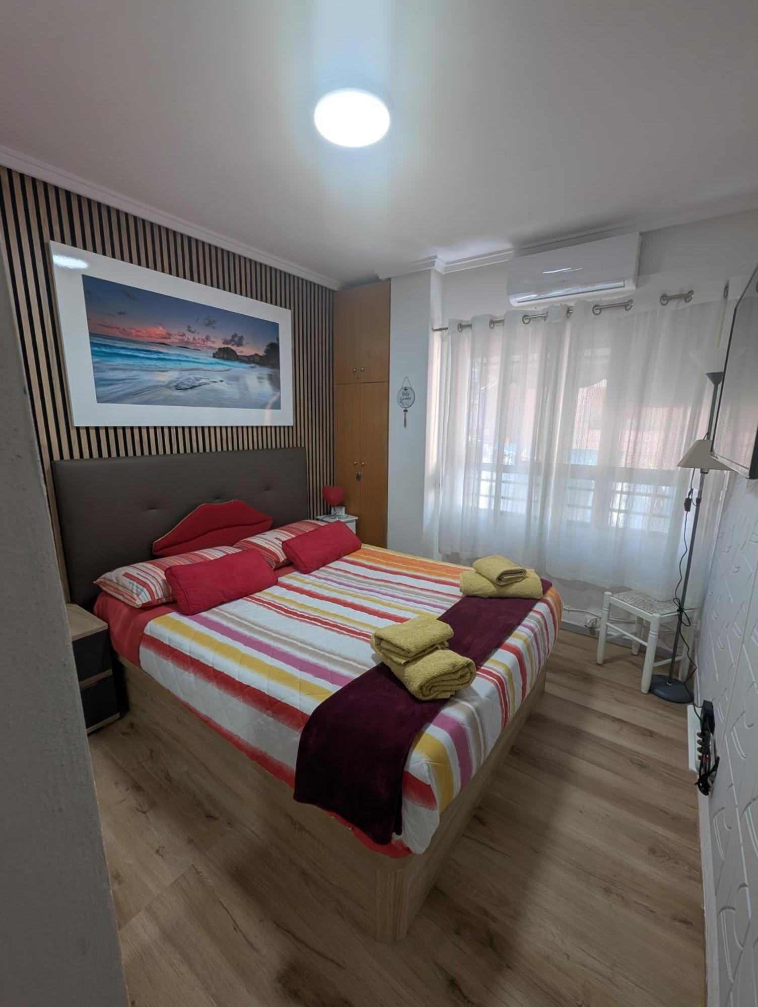 Alicante Postiguet Studios Екстер'єр фото